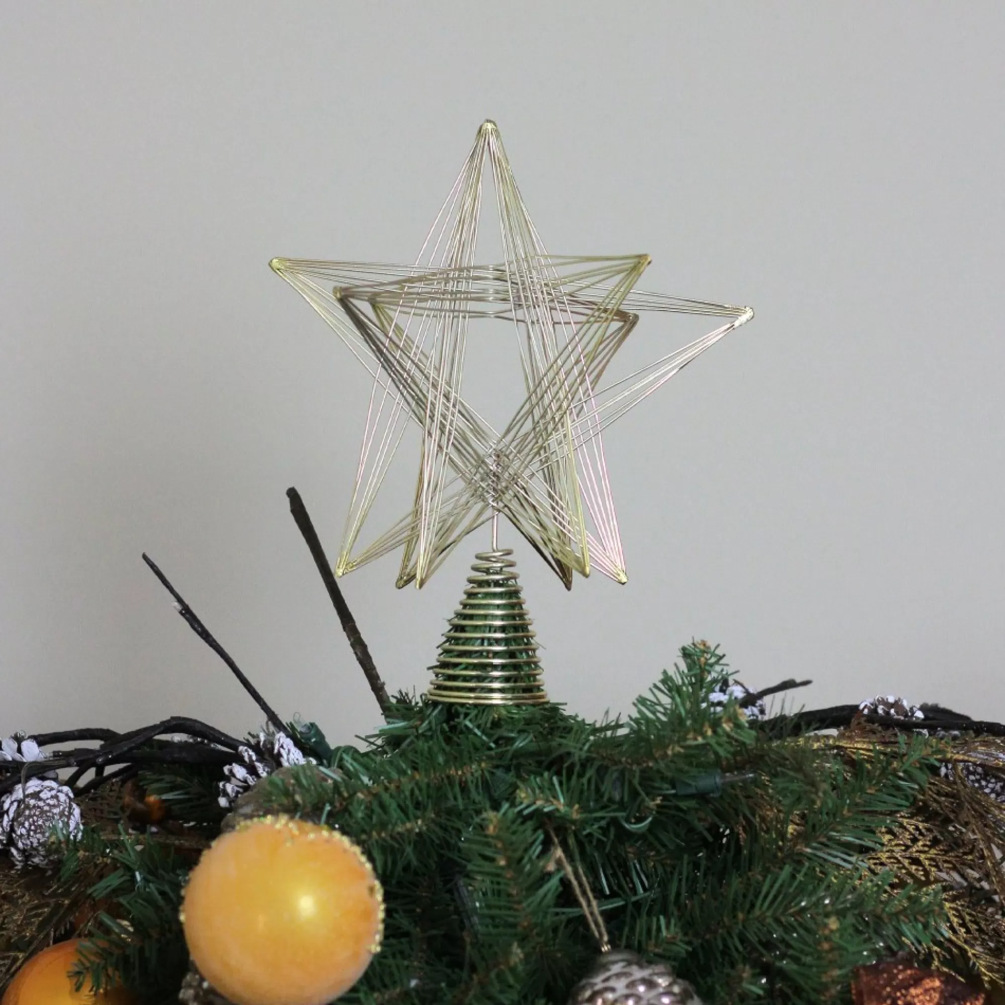 Northlight Stars-10" Gold 3D Geometric Star Christmas Tree Topper