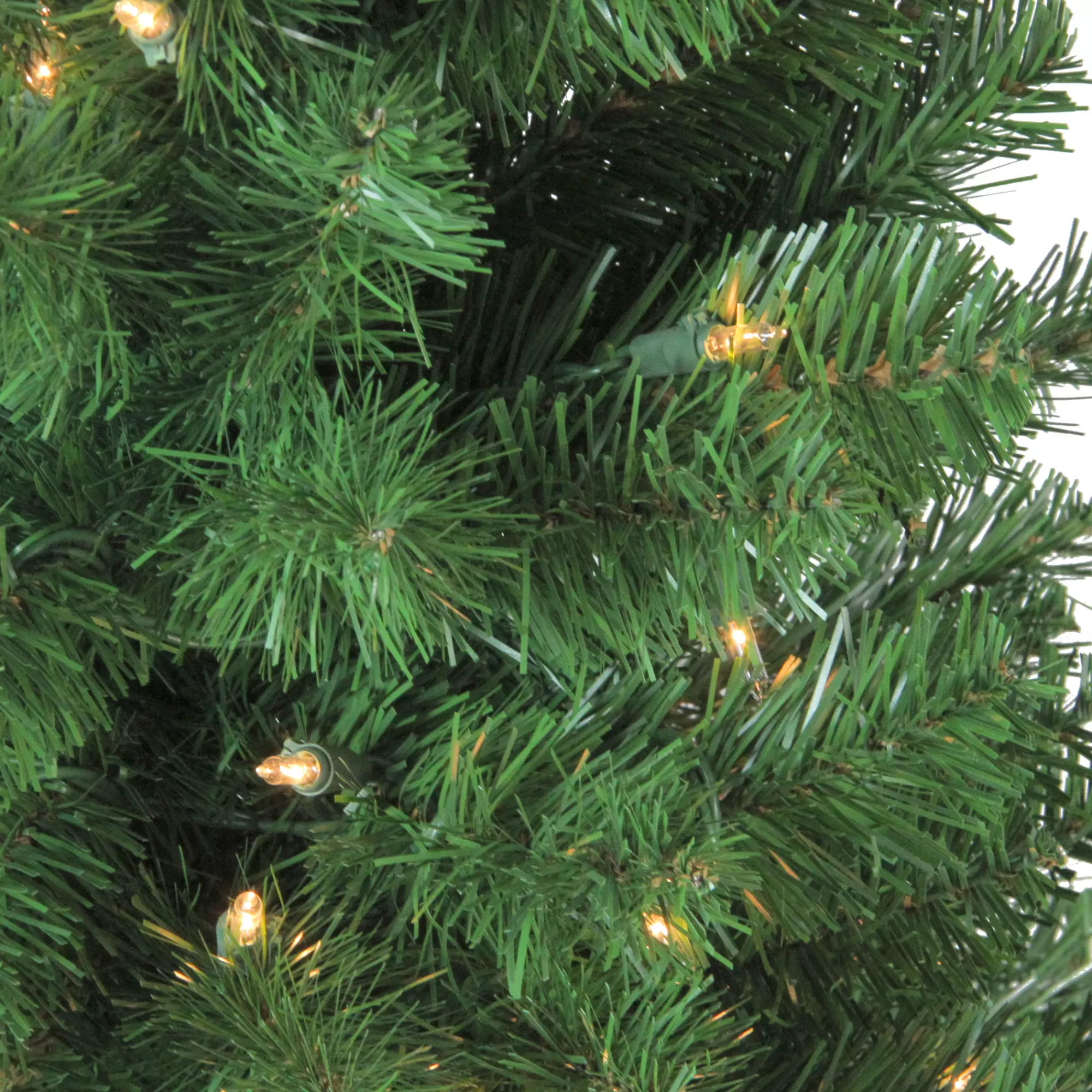 Northlight 4' Pre-Lit Noble Fir Artificial Christmas Tree, Clear Lights< Pre-Lit