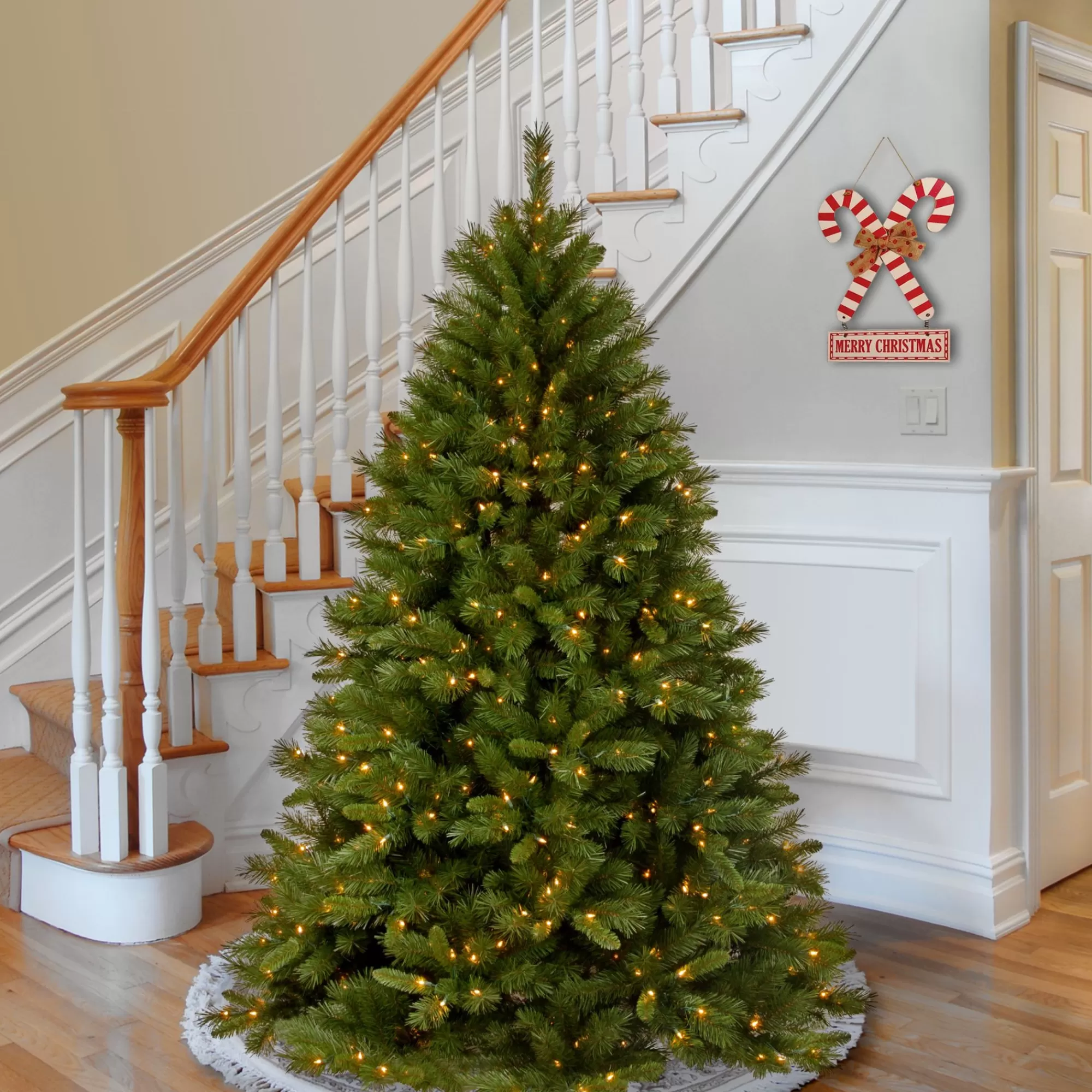 Christmas Central 6.5' Pre-Lit Winchester Pine Artificial Christmas Tree, White Lights< Pre-Lit