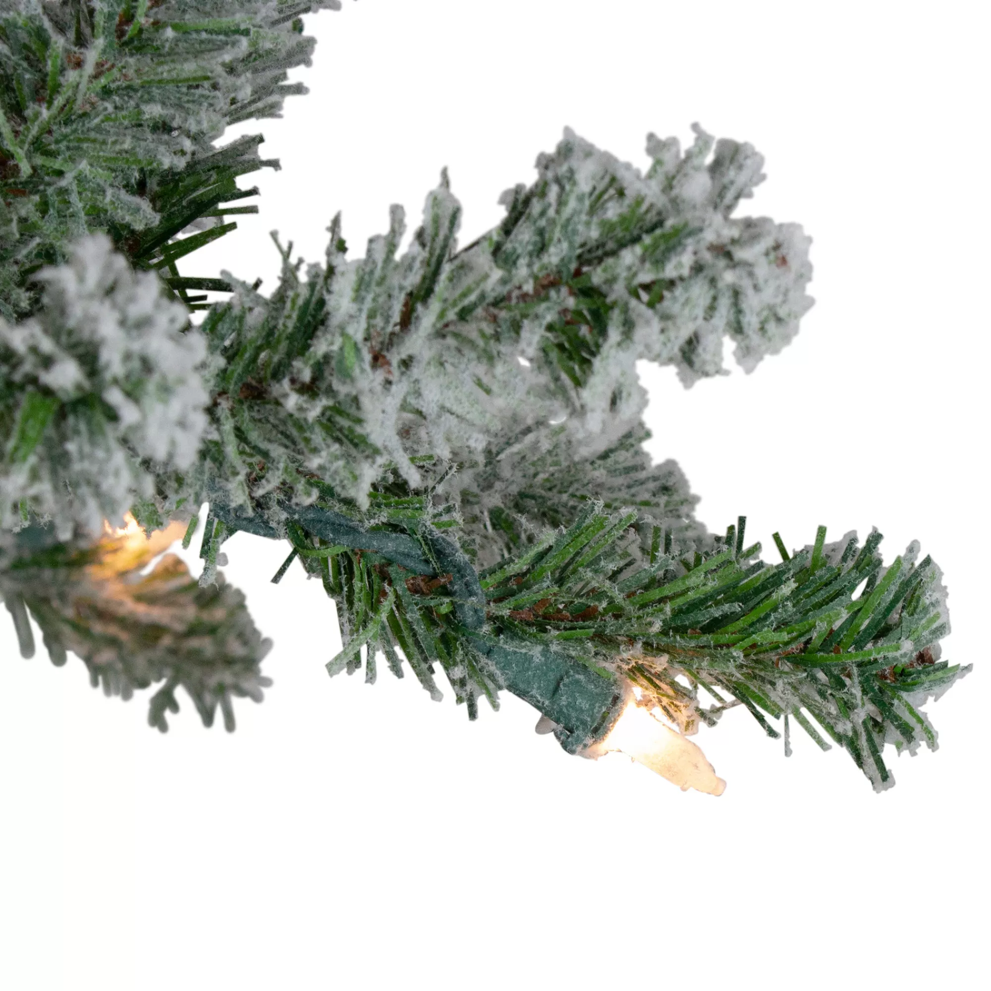 Northlight 6' Pre-Lit Flocked Alpine Artificial Christmas Tree, Clear Lights< Alpine