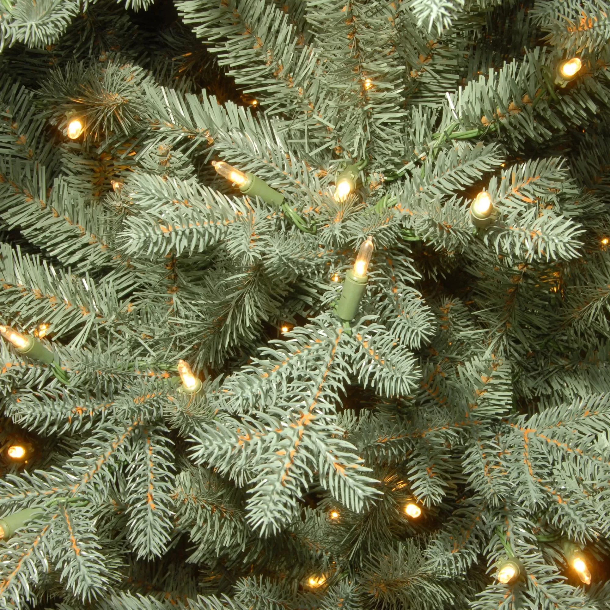 Christmas Central 7.5' Pre-Lit Buckingham Spruce Artificial Christmas Tree, Clear Lights< Pre-Lit